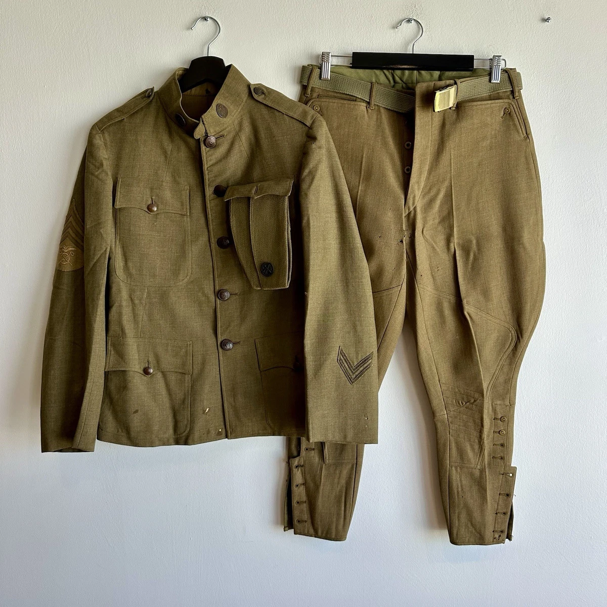 ハロウインにいかがでしょうか? US ARMY E-5 女性 制服ー式 中古 ハロウインにいかがでしょうか? US ARMY E-5 女性 制服ー式 中古