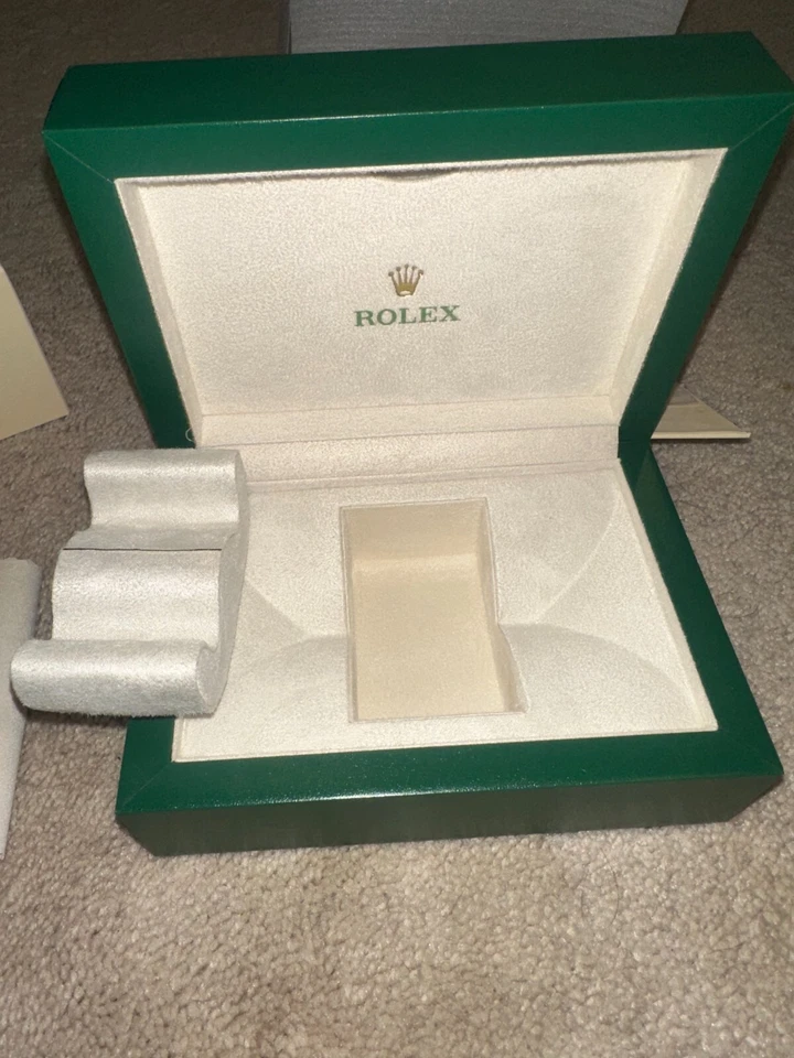Rolex Green OYSTER M Presentation Box Set w/ Booklet & Manual – Fits Datejust - Image 3 of 4