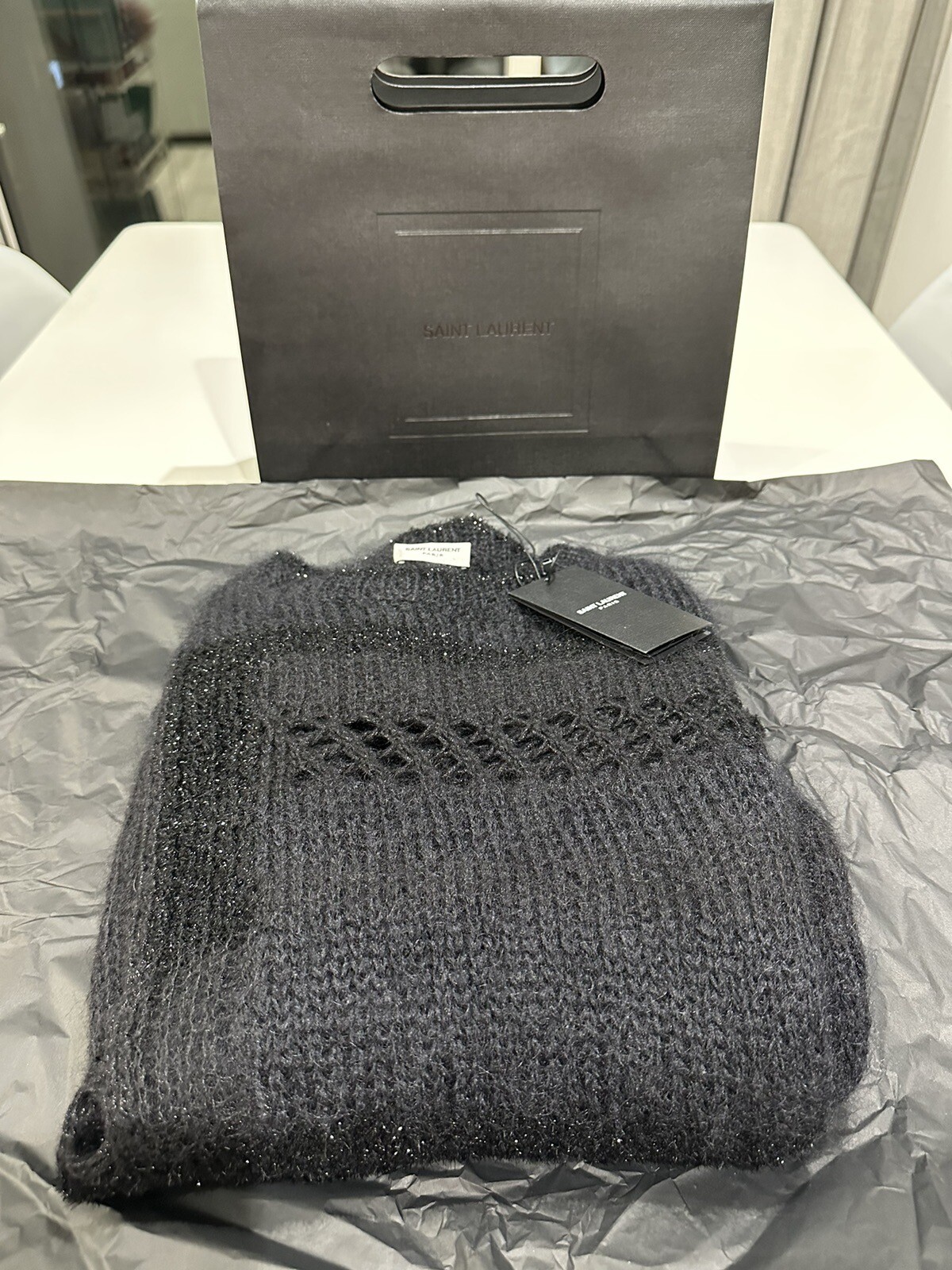 Maglieria Saint Laurent nera nuovissima di zecca con etichette donna