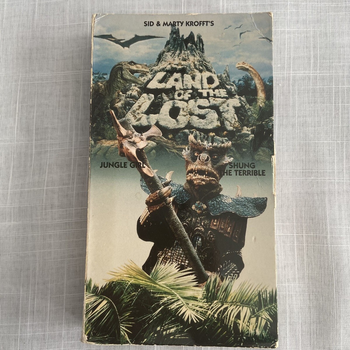 Land of the Lost: Jungle Girl / Shung the Terrible (1992) -VHS