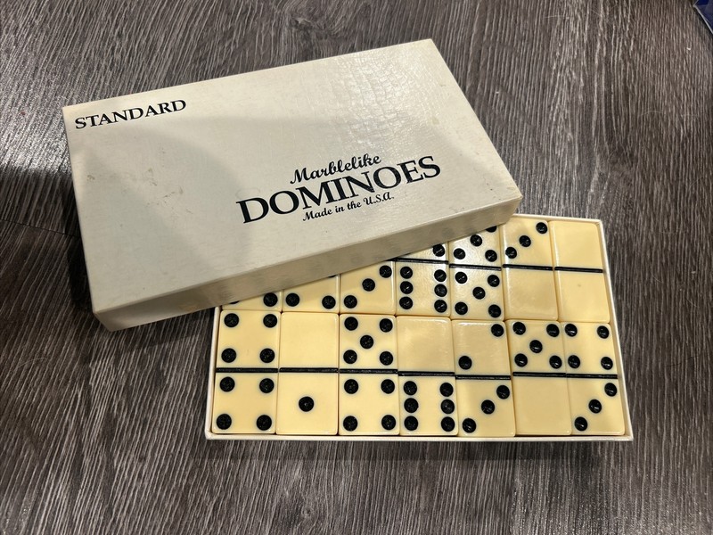Dominoes Marblelike Standard No 616 White Vintage  Very Clean