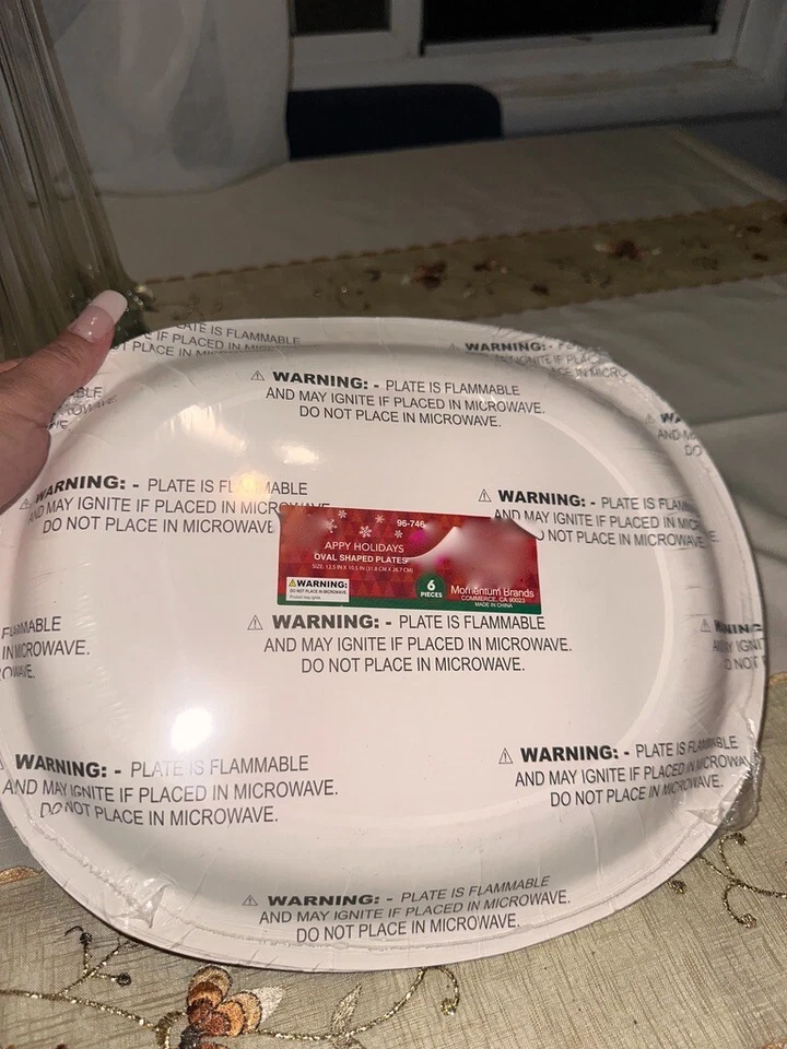 Paquete de 2 platos ovalados de papel vintage de Navidad de 12 pulgadas de vajilla de 6, 10" x 12" Foto 3 de 3