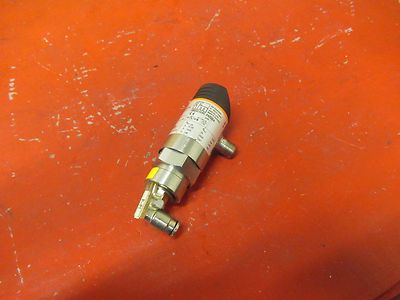IFM ELECTRONIC PRESSURE SENSOR PN5004 1/4'' PORTS 18-36 VDC 250MA USED