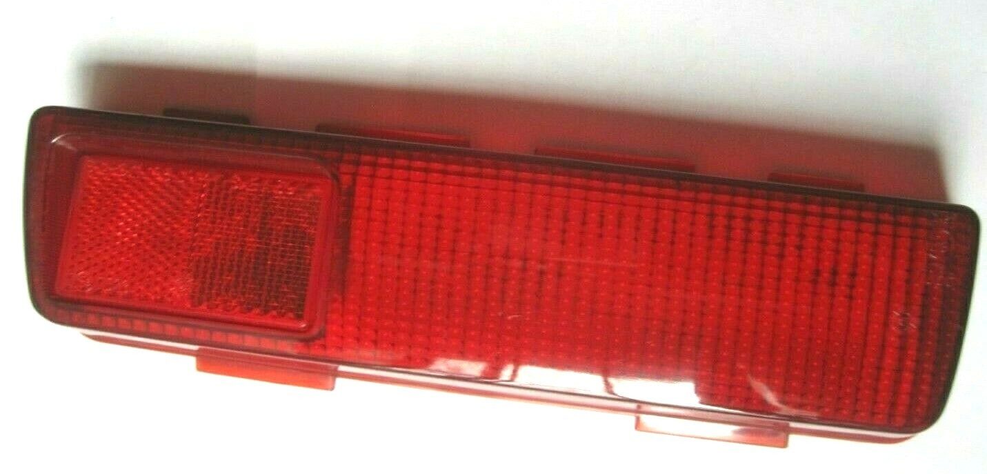 FIAT 124 COUPE 1970-72 LAMBORGHINI URRACO JARAMA RIGHT LOWER  TAIL LIGHT LENS 