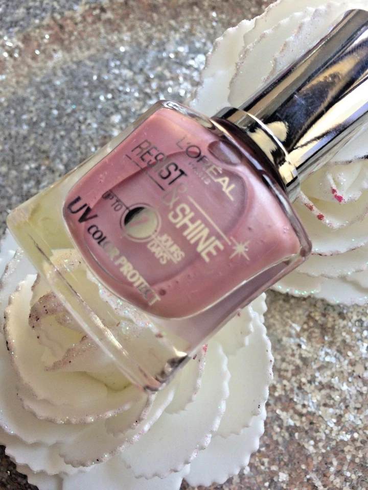 L OREAL L'OREAL LE VERNIS A ONGLES COLOR RICHE 115 ROSE NACREE TRES BONNE TENUE 9ML