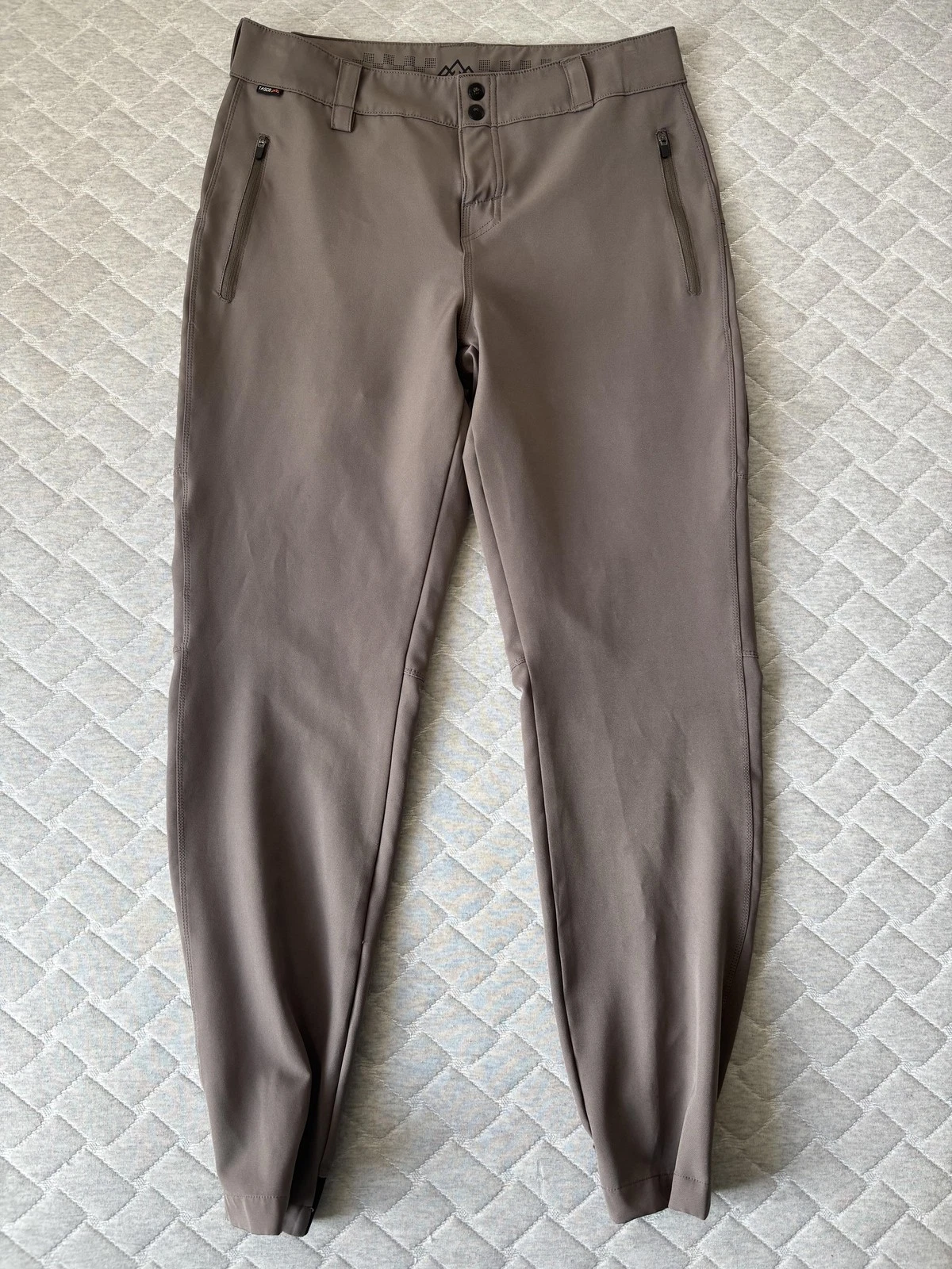 Tasco Jogger Pants Mens 32x30 Brown Repreve Softshell Stretch Zip Pockets MTB