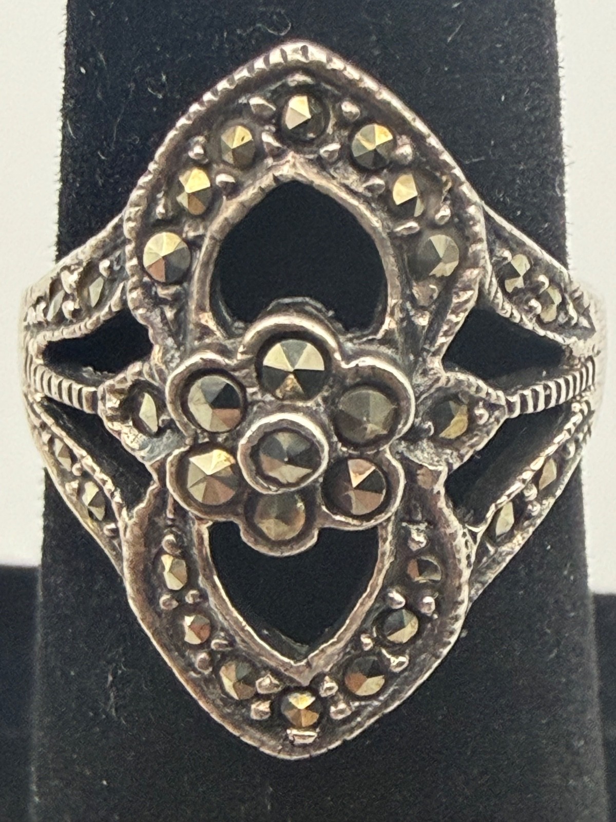 Vintage 925 Sterling Marcasite Floral Ring Art Deco Style 3.68g Size 6