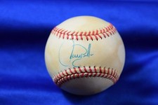 Larry Walker Rookie Cards Checklist and Autographed Memorabilia Guide 46