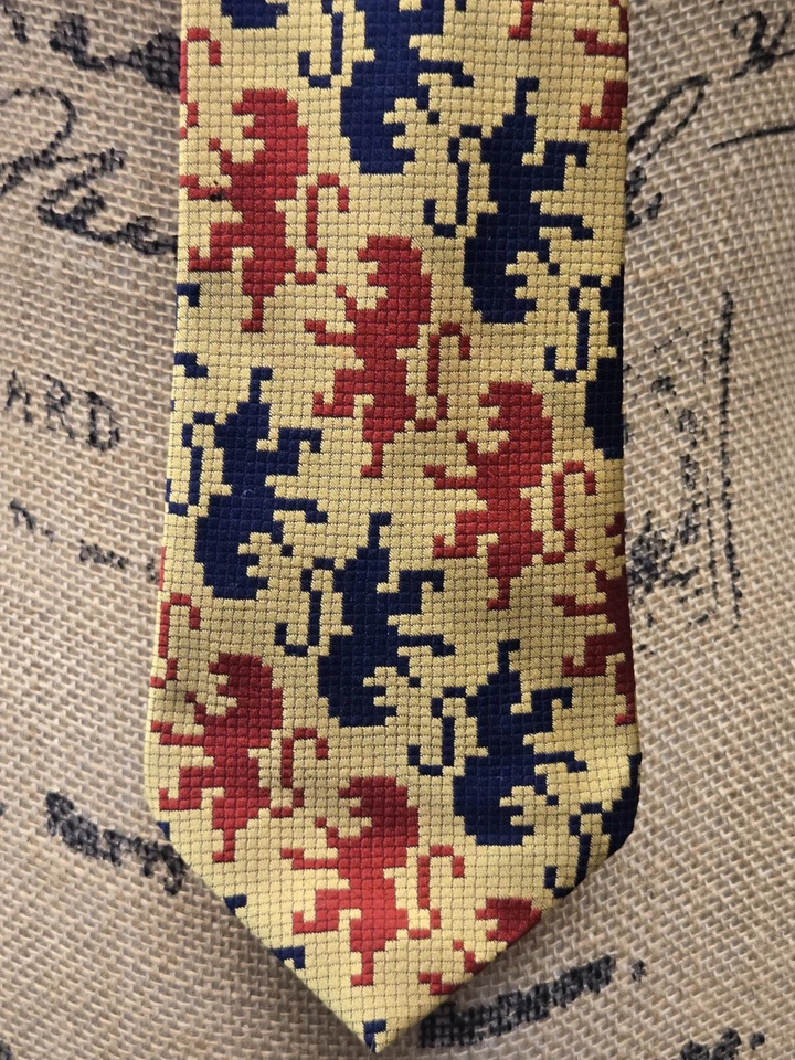 Винтажный Haband's полиэстер платье галстук - красный желтый темно-синий львы 52,5 «L 3,5» W - Изображение 2 из 4