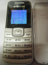 Samsung GT E 1050 ( ohne Simlock ) mit Ladegerät wenig gebraucht