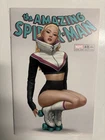AMAZING SPIDER-MAN #40 JEEHYUNG LEE EXCLUSIVE ROLLERSKATE GWEN VARIANT RARE!