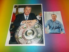 Ottmar Hitzfeld FC Bayern Munich signed autograph 20x28 photo + postcard