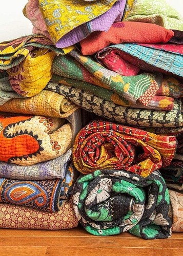 Trapunta Kantha vintage indiana reversibile lancio coperta fatta a mano lotto all'ingrosso - Foto 7 di 11