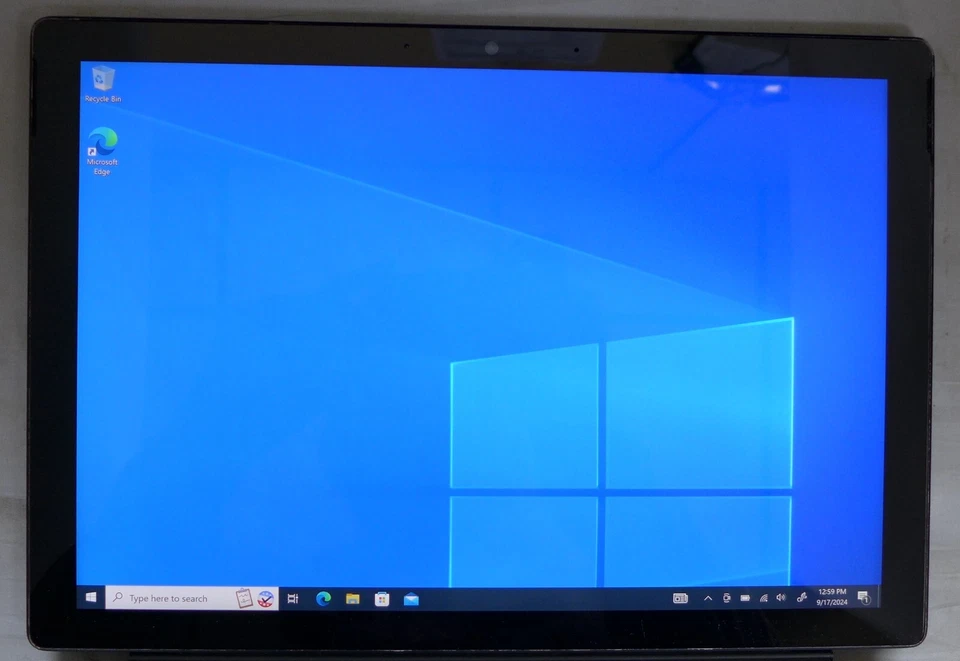 Microsoft Surface pro 7, 12.3", Black, i5, 8GB, 256GB- Touch issue, **Read Des** - Image 2 of 4