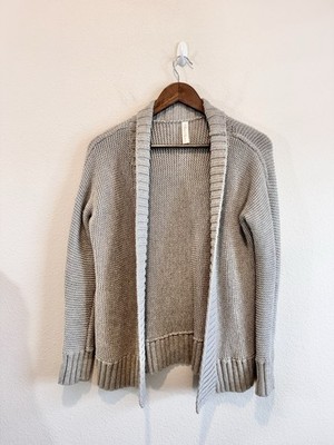 Hanna Andersson Quiet Luxury Coastal Grandmother Merino Wool Cardigan Small E96