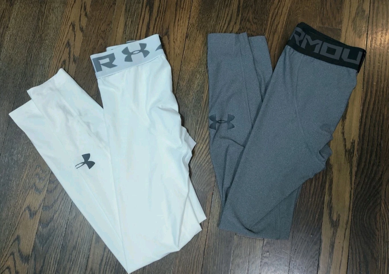 Under Armour Men's Compression Pants Size M White and Gray Base Layer Set Of Two
Opens in a new wind