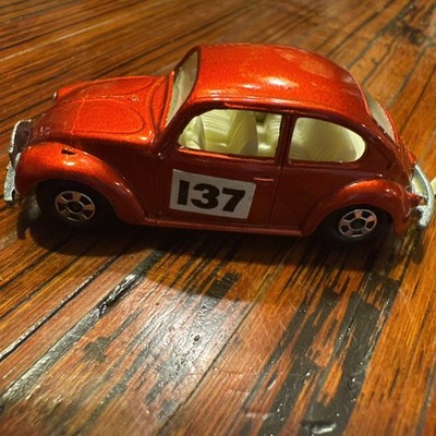 OLD DIECAST LESNEY MATCHBOX NO. 15 VOLKSWAGEN 1500 SALOON RED