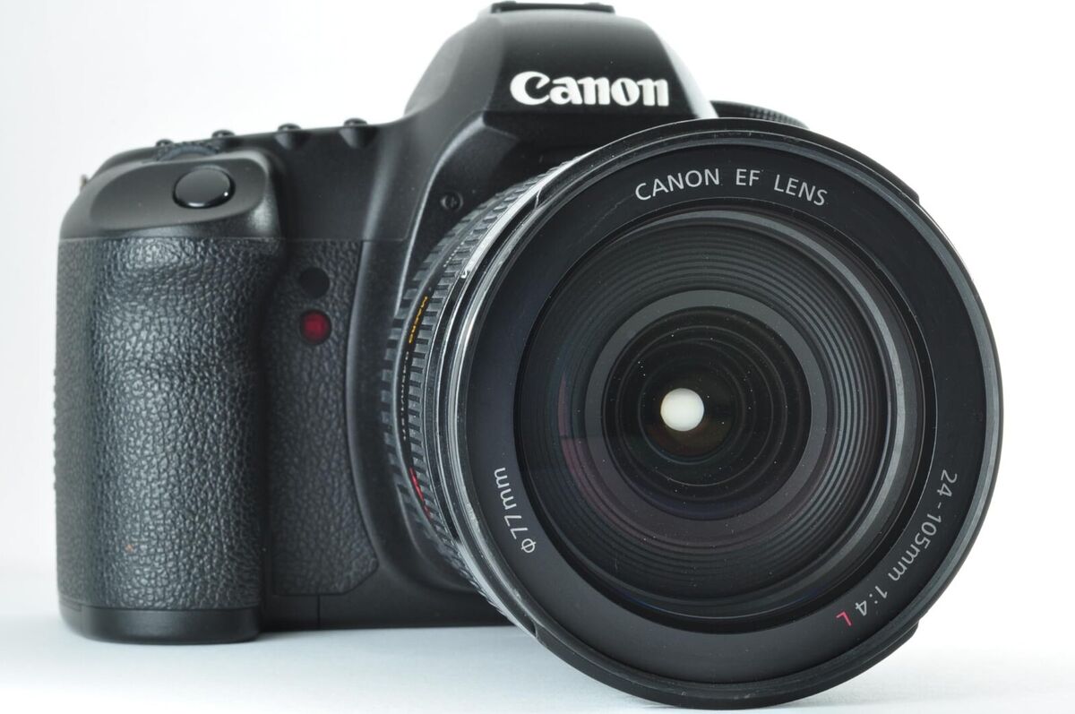 Canon EOS 5D Mark II w/EF 24-105mm f/4 L IS USM Lens Canon EOS 5D Mark II w/EF 24-105mm f/4 L IS USM Lens