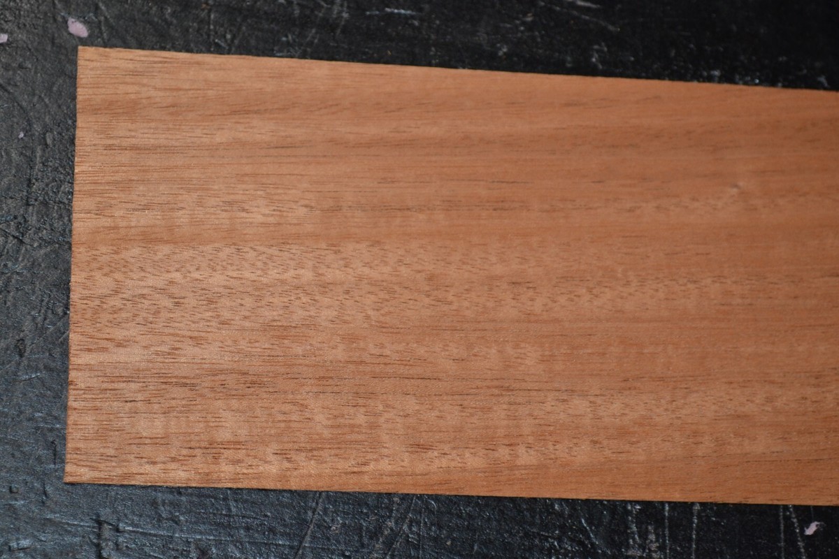 Mahogany Flat Cut Raw All Wood Exotic Veneer. 16 X 75.5 X 1/42