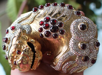 Judith Leiber Gold Fu Foo Dog Ming purse Dragon Garnet Swarovski
