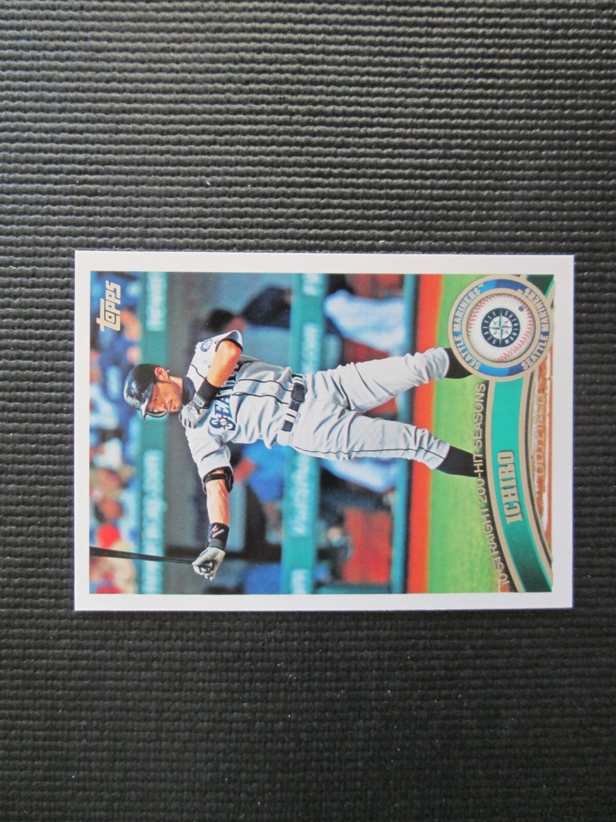 2011 Topps Ichiro #385 Seattle Mariners (SEASON HIGHLIGHTS 