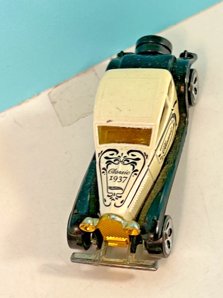 1980 Mattel Hot Wheels Classic 1937 Roadster Malaysia - Image 3 of 4