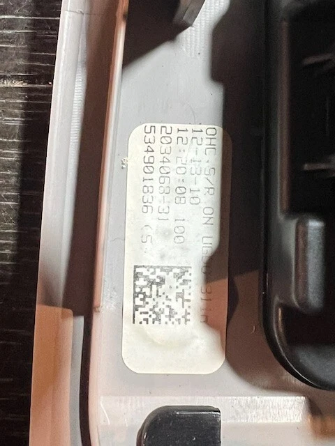 GMC Acadia 2007-2014 domo superior luz techo corredizo interruptor gris 2034068-31 OEM Foto 3 de 3