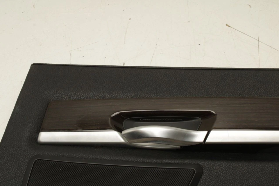 Panel de moldura de puerta de pasajero trasero derecho BMW 750Li xDrive 2010-2012 51429162262 OEM Foto 4 de 4