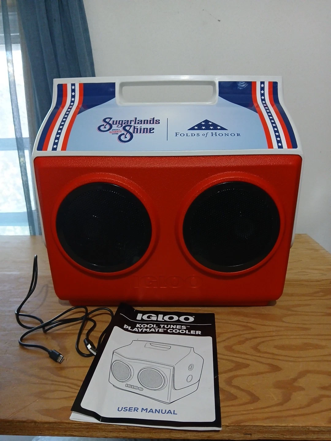 Igloo Kool Tunes Playmate Cooler With Built In Bluetooth Speakers "...