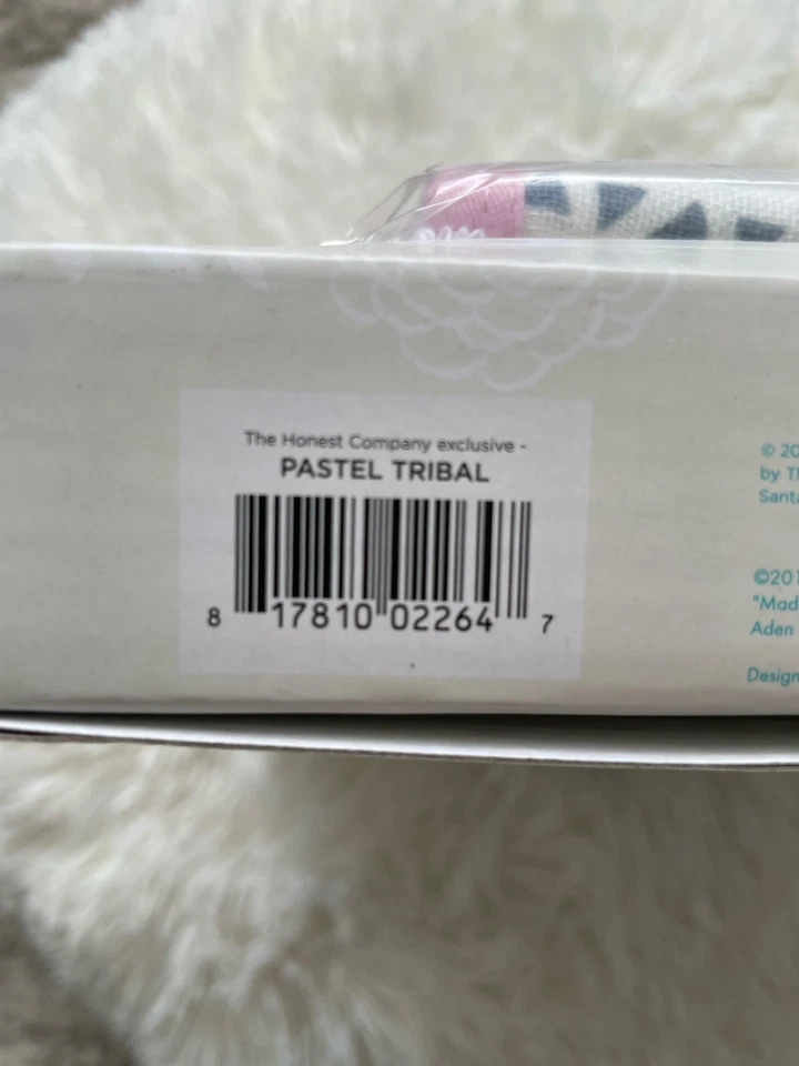 全新! 婴儿连帽毛巾 + 毛巾套装 -(Pastel Tribal)亚丁 + Anais 设计 — 第 3/4 张图片