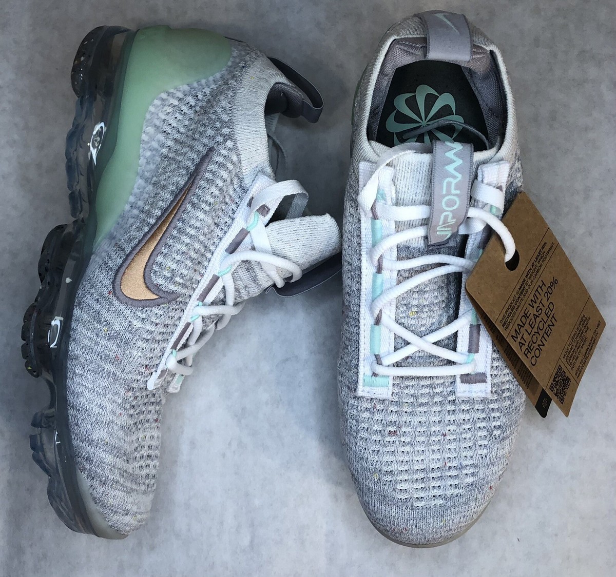 Nike Air Vapormax Flyknit 2021 GS Platinum Mint DB1550 008 - SIZE 6.5 Men / WMNS Nike x Air Vapormax Flyknit GS Platinum Mint DB1550-008 Size  main image 3