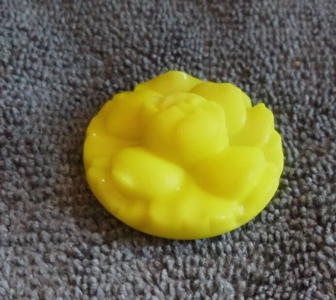 Vintage Antique Glass Button 3D FANCY SUNSHINE YELLOW FLOWER - Image 3 of 4