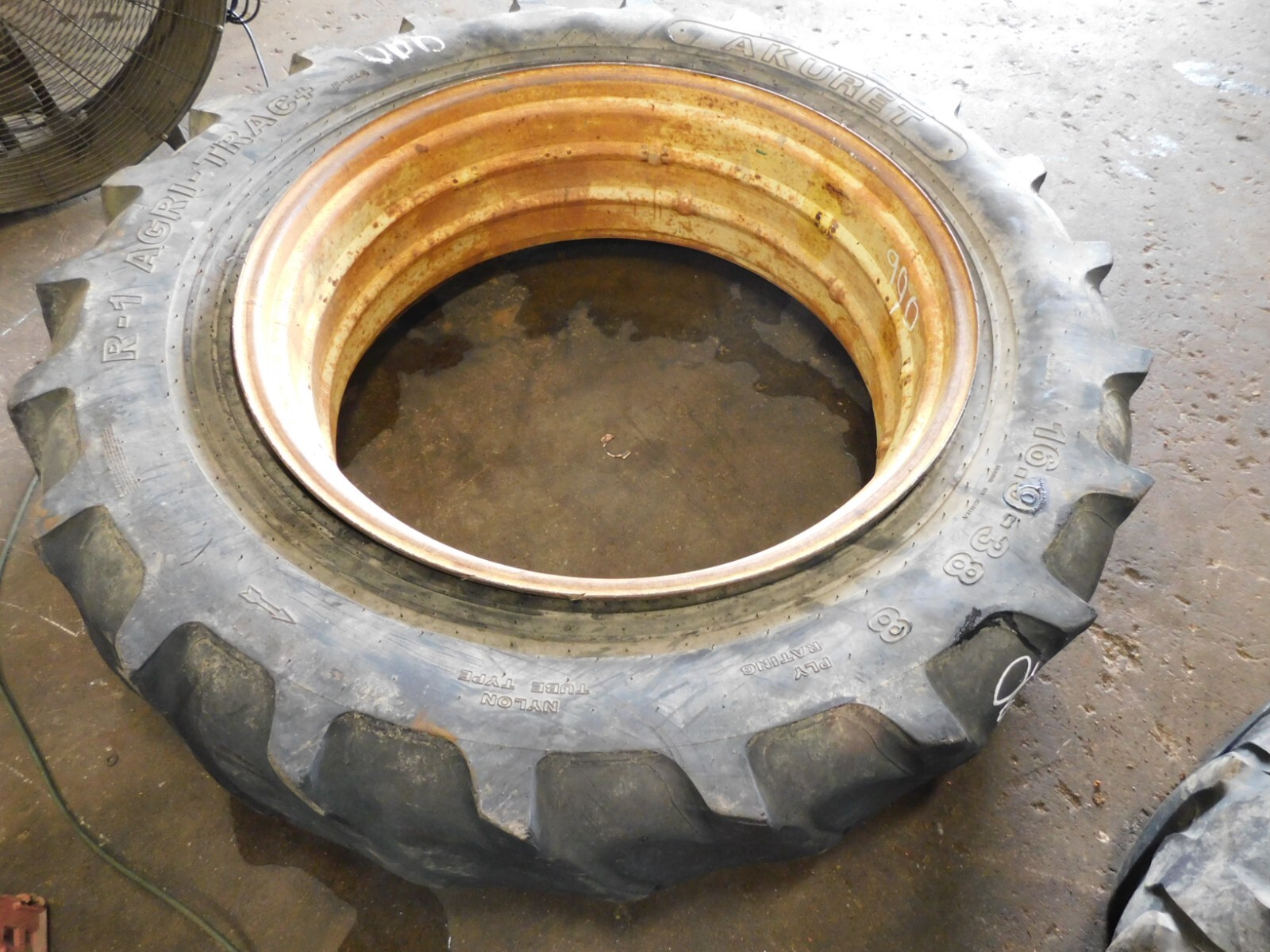 John Deere Tractor, Rear Rims and Tires, Tag #990 | eBay