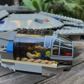 LEGO Star Wars 7190 Millenium Falcon w/mini figures + manual Year 1999