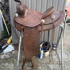 14” Russell saddle Co Western Saddle