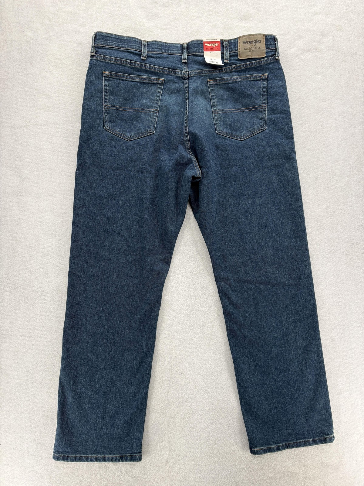 Wrangler Authentics Jeans Mens 38x30 Blue Medium Wash Straight Stretch Denim NWT thumbnail 11