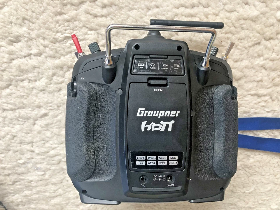 Graupner  mz-24 PRO Sender - HoTT 2.4GHz Fernsteuerung 12 Kanal - Bild 2 von 3