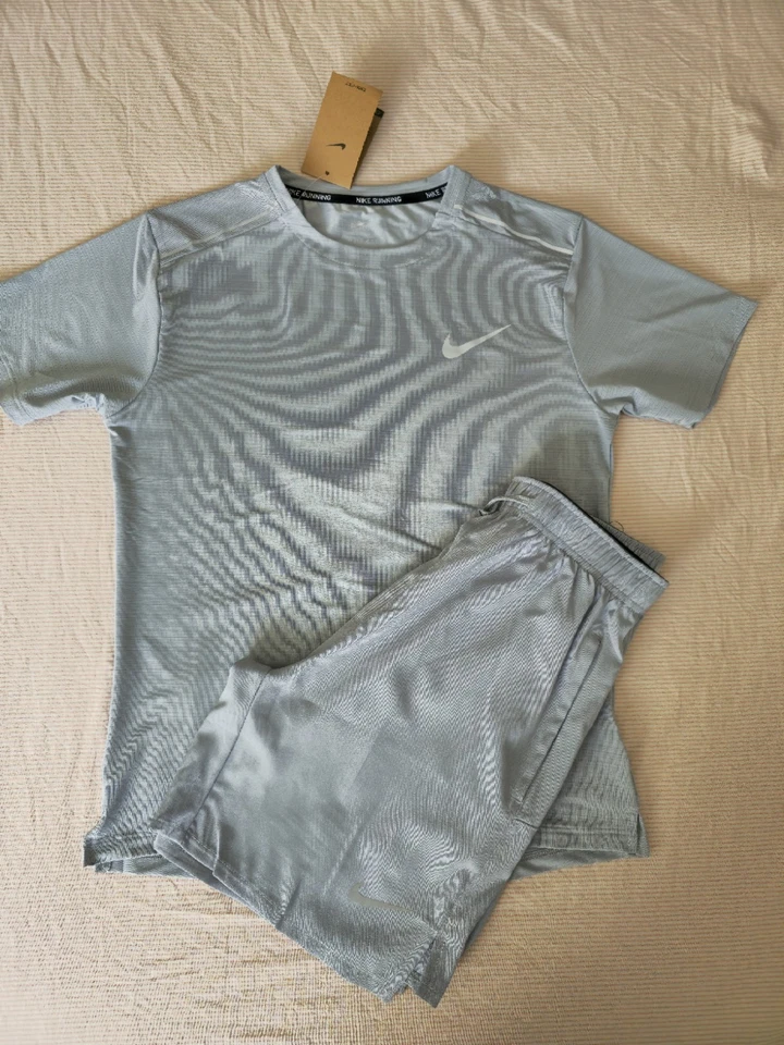 Ensemble Running Nike Dri-FIT – Neuf - Photo 1/1