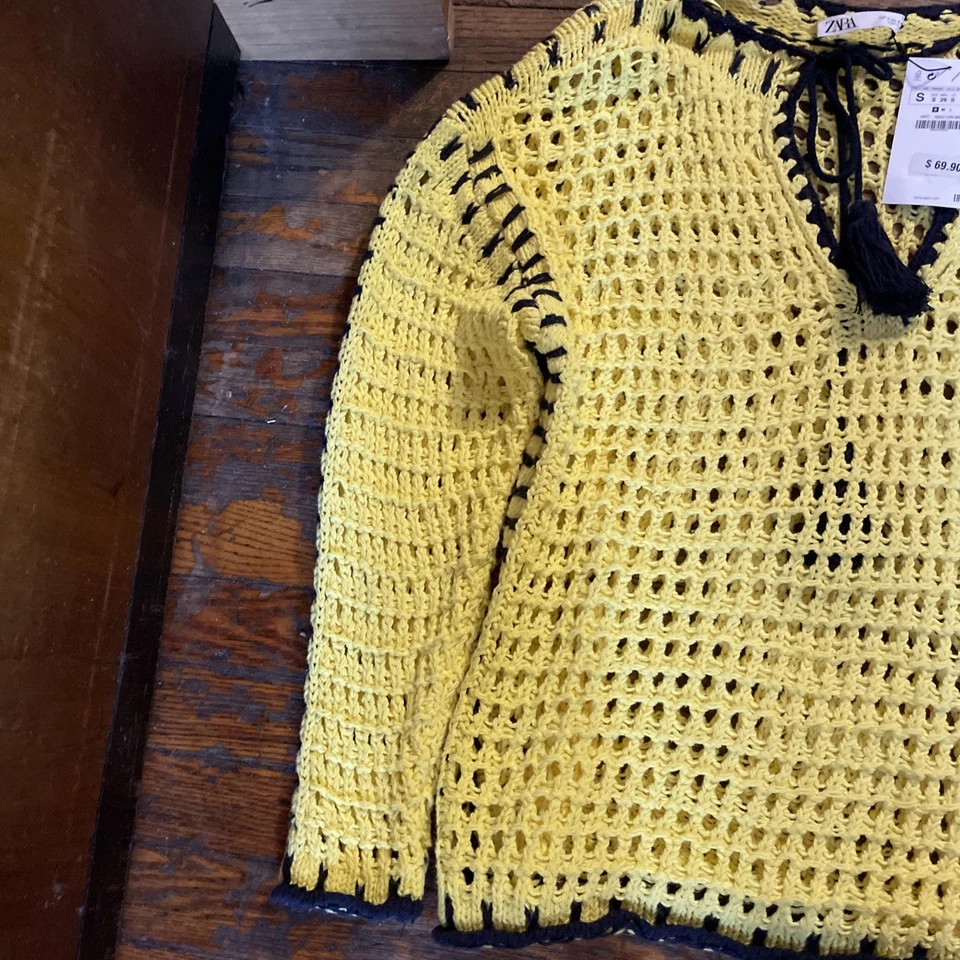 ZARA., TEJIDO A MANO, suéter grande de ganchillo. (EN TURQUÍA) Foto 4 de 4