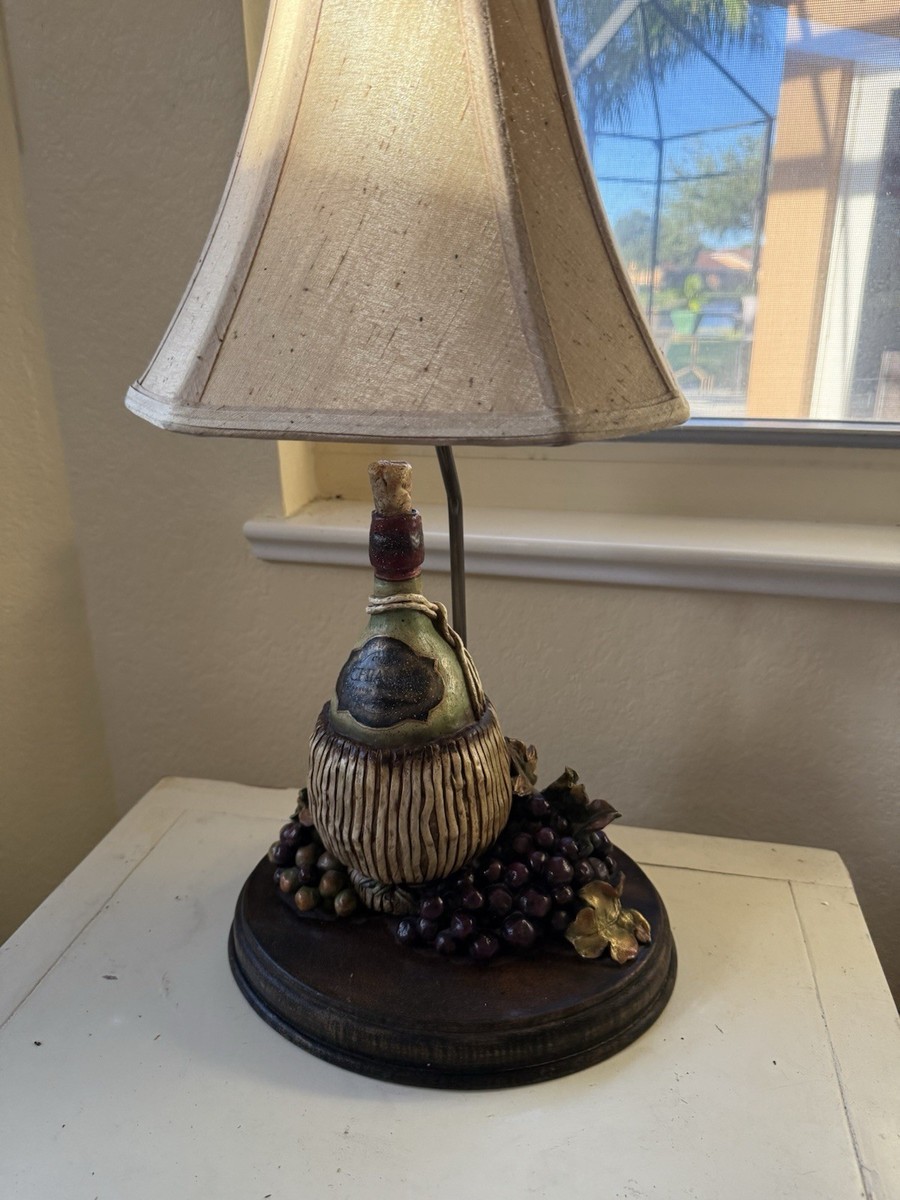 Vntg Resin Chianti Wine Bottle Lamp