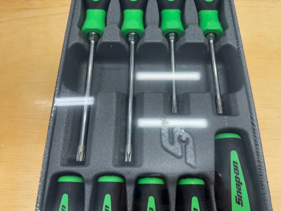 Snap-on Tools NEW 9pc GREEN Soft Grip T8 - T45 TORX Screwdriver Set ...