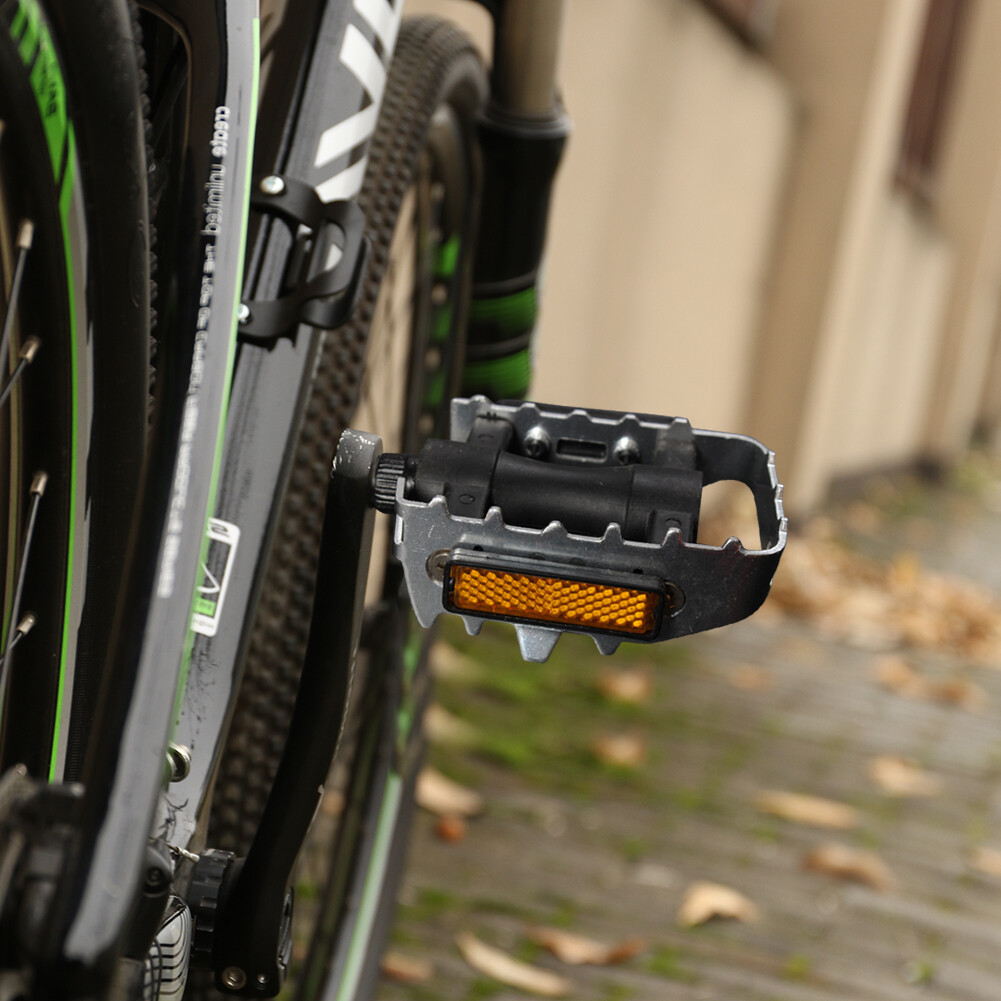 Bicycle Pedal Reflector Mountain Road Bike Safety Night Cycling