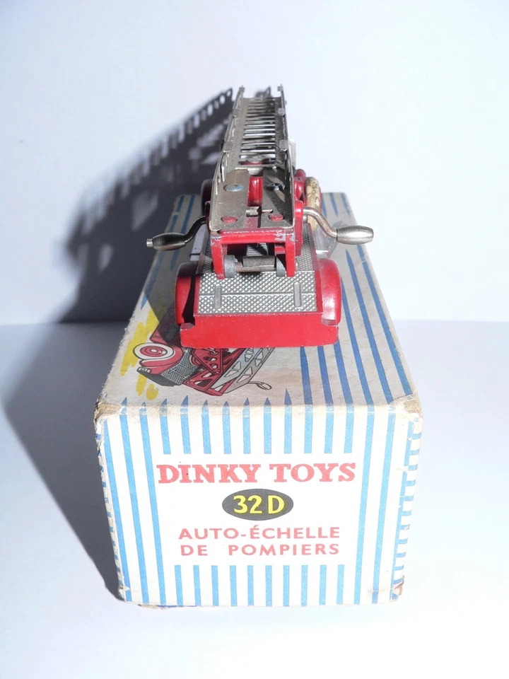 DINKY TOYS FRANCE 32D - DELAHAYE CAMION AUTO ECHELLE POMPIERS - BOITE ET CALE - Photo 4/4