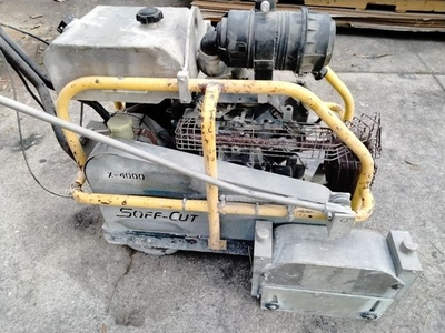 #ad HUSQVARNA X4000 SOFF CUT SELF PROPELLED CONCRETE SAW RUNS GREAT WITH SPARE PARTS $4000.00