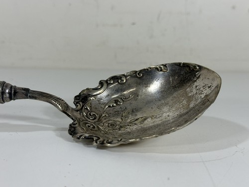 Vintage Meriden Britannia M.B. Co. Silverplated Antler Handle Salad Serving Set - Picture 12 of 18