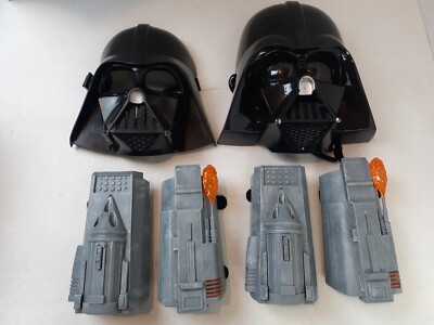 Disney 2 Sets Star Wars Mandalorian Gauntlets & 2 Plastic Darth Vader Masks 1024