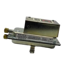 NOS Cleveland Controls 120-270VAC 15A Air Pressure Sensing Switch AFS-222