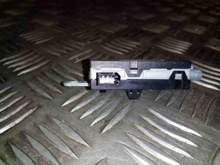 Amplificador de antena FORD MONDEO IV Torneo BA7 P30761696 1.6 Diesel 26193105 Foto 3 de 4