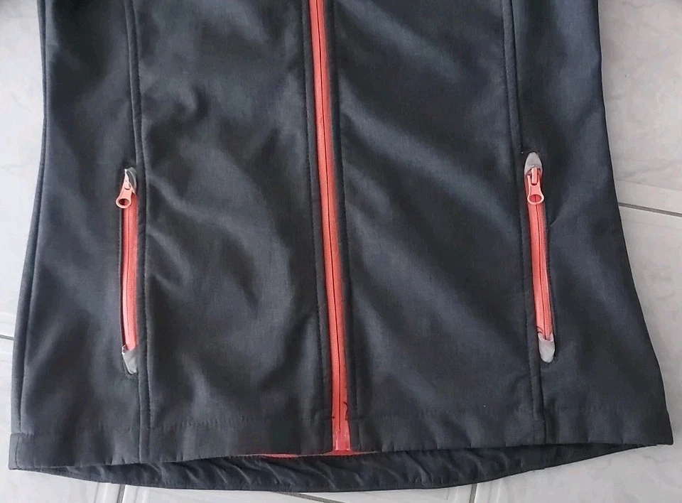 YFK Softshell- Jacke Mädchen Gr. 146/152 grau Sterne - Bild 3 von 4