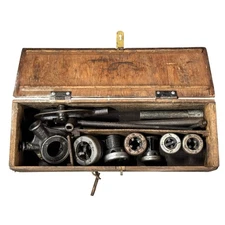 Toledo Pipe Threading Machine Co Ratchet Pipe Tap & Die Vintage Beaver